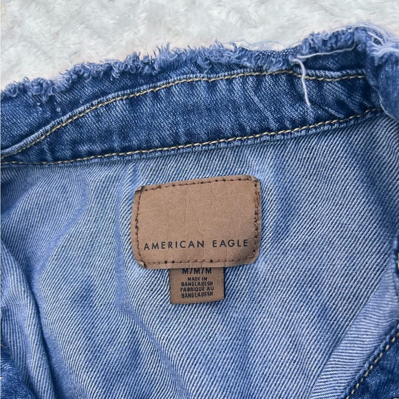 AEO Y2K Distressed Denim Women’s Medium Blue Jean Summer Jacket Normcore - Picture 3 of 11